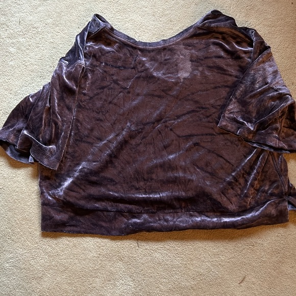 We The Free velvet top, low scoop on back side. Short loose floppy fabric - Picture 1 of 7